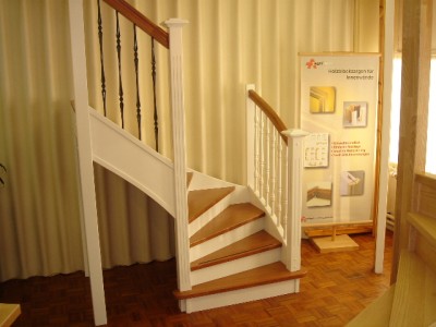 Voorbeeld houten trappen