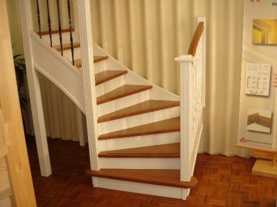 Voorbeeld houten trappen